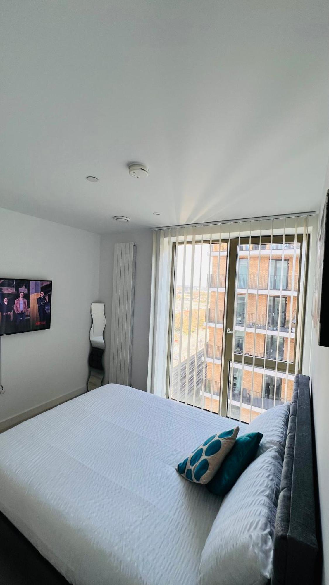 Lush Living - Double Room With Private Bathroom London Bagian luar foto
