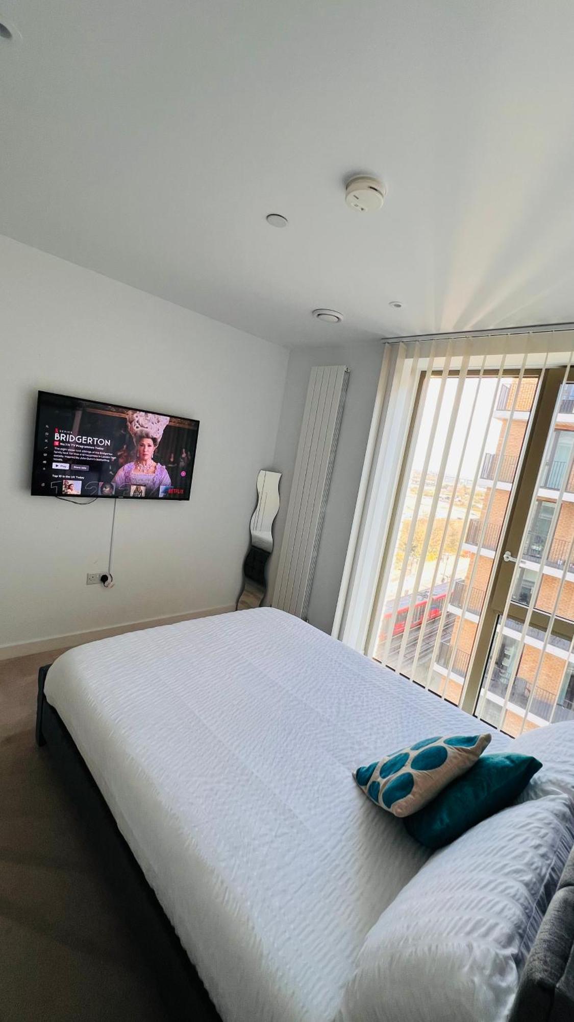 Lush Living - Double Room With Private Bathroom London Bagian luar foto